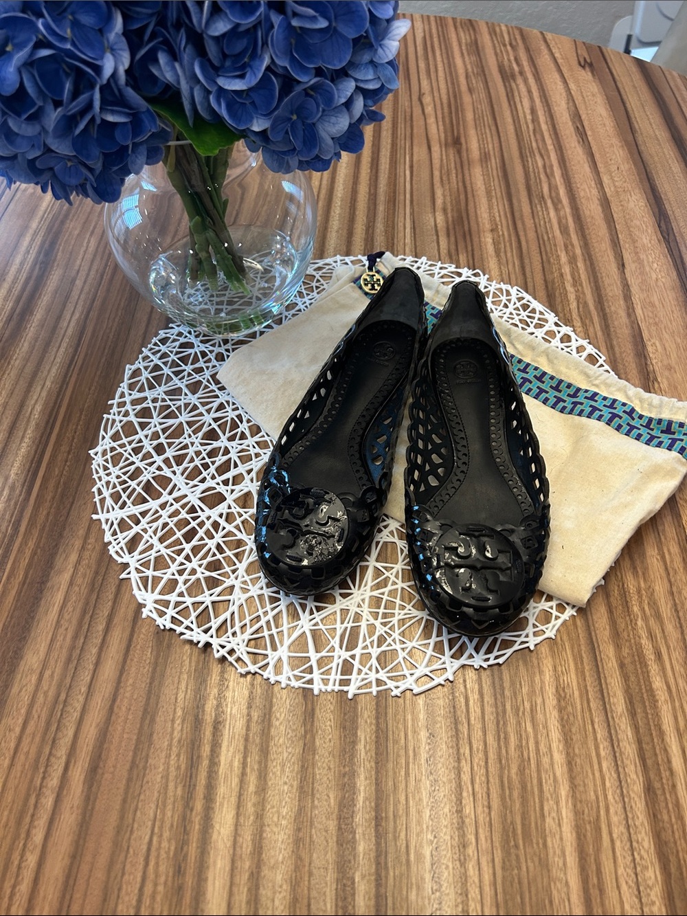 Tory Burch Black Cutout Logo Ballet Flats